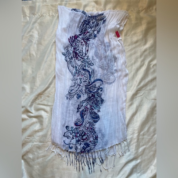 Lilly Pulitzer for Target Scarf/Wrap in Wavepool - Picture 5 of 12